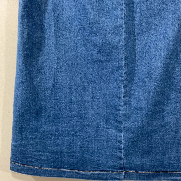 Universal Thread 70’s style high waisted jean skirt with pockets 8 - Picture 7 of 14